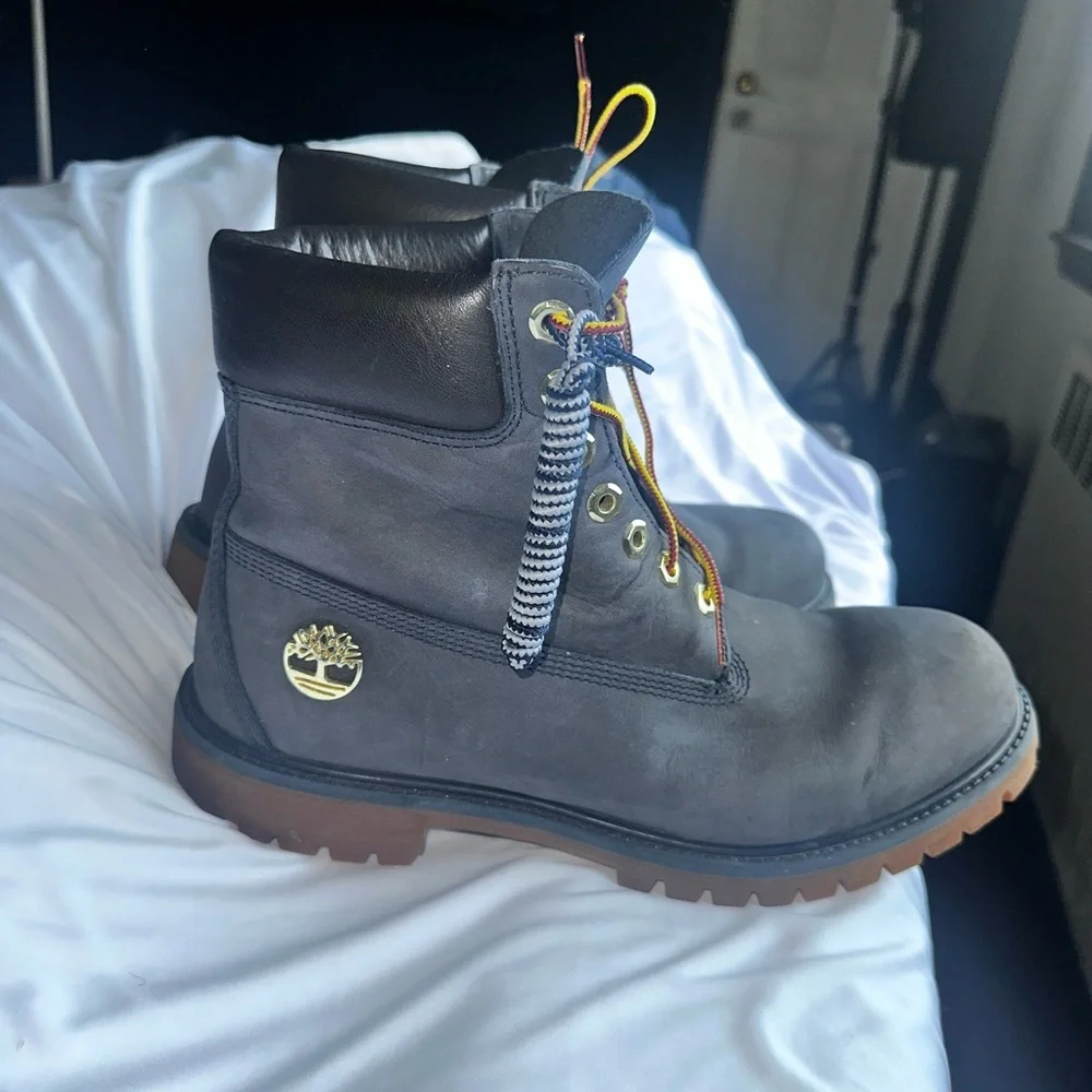 TIMBERLAND 6 INCH PREMIUM WATERPROOF NUBUCK BOOTS - Picture 1 of 10